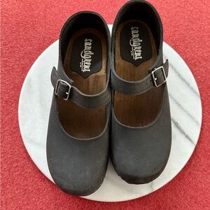 Sandgrens Mary Jane Black Leather Clog